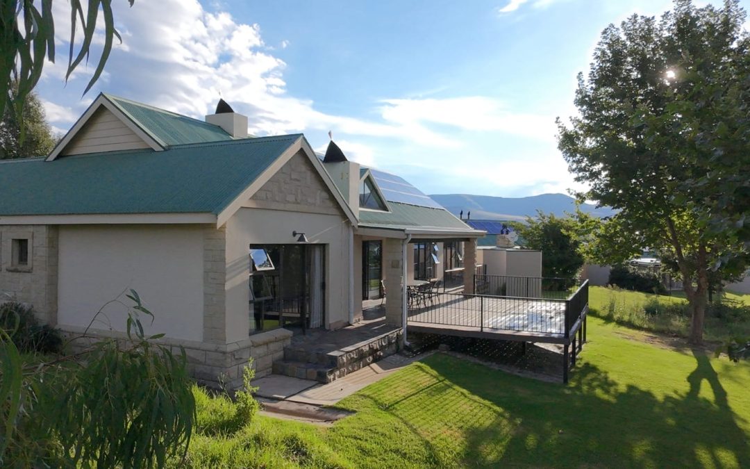 Turnberry Lodge & Cottage – Sleeps 12